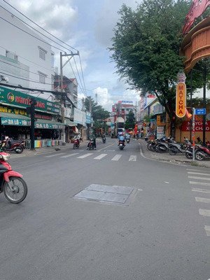 bán nhà mặt tiền kinh doanh gần hoàng diệu 2,linh trung,thủ đức,96m2 giá chỉ 10,5 tỷ