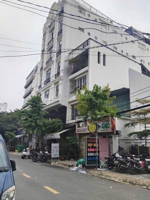 bán lô đất mặt tiền đường lớn, ngang 7,7m giá rẻ.