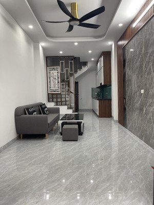 bán nhà phố đại đồng - hoàng mai, xây mới độc lập, kiên cố, trước nhà 3 mét, 37m, 5 tầng, 6,75 tỷ