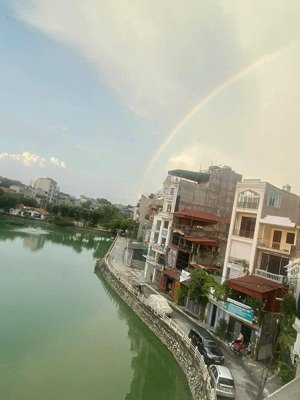 chuyển nhượng nhà phố ngô gia khảm view mặt hồ vườn hoa ngọc lâm , phường ngọc lâm , long biên