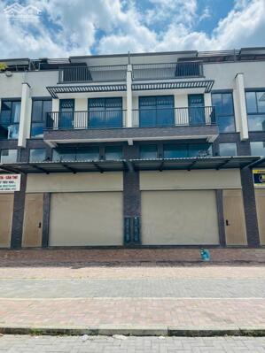 CHO THUÊ NHÀ MỚI 100% – TRỆT 1 LỬNG 2 LẦU – MẶT TIỀN NAM LONG CENTRAL, CẦN THƠ – GIÁ 15 TRIỆU/THÁNG NGA 0908870559