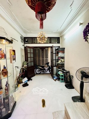 nhà mới đẹp ở ngay chỉ nhỉnh 6 tỷ