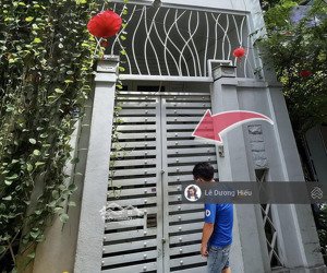 (có video) nhà rộng 55m2(ko quy hoạch). ngang khủng 4.2m(nở hậu). hẻm 1 sẹc. cách q1 và q8 chỉ 500m