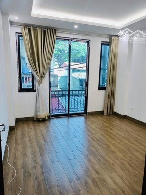 siêu phẩm tây hồ - ba bước ra phố - 100 mét ra hồ tây - ngõ thông - kinh doanh