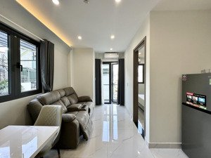 cho thuê căn hộ 1pn bancol+ 1pk, nội thất cao cấp,gần cầu ông lãnh,phố bùi viện,thang máy,hầm xe.