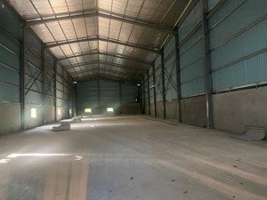 cho thuê kho xưởng 850m2 giá thuê 60 nghìn/m2/tháng tại thạch hòa-thạch thất. lh 