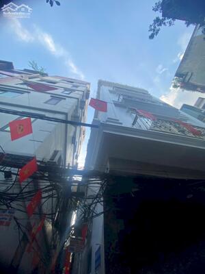 Bán nhà ngõ 290 Kim Mã,Ba Đình 43m2 xây 6 t mt 4.8 m lô góc giá 13,3 tỷ