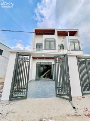 NHÀ LẦU MỚI HOÀN THIỆN NGÃ 4 TÂN TRIỀU - GẦN chợ Tân Bình.