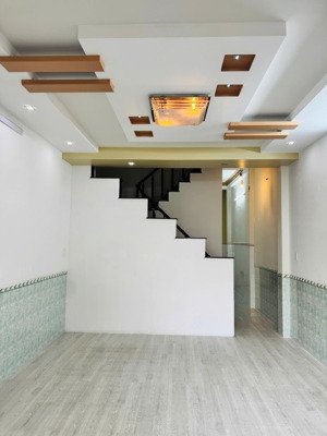 nhà hẻm đường trần hưng đạo - tân sơn nhì - tân phú, dt: 4x13m, 2 lầu, st, giá: 8.2 tỷ bớt lộc