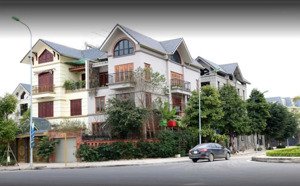 6x tỷ, lô góc - biệt thự an khang, đường 40m, diện tích 200m2*4 tầng, sát hồ thiên văn