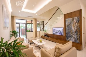 bán căn nhà phố 1 trệt 2 lầu ven sài gòn cách phú mỹ hưng 18 phút giá rẻ