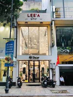 siêu hiếm cho thuê nhà mặt phố chùa láng -70m2 x 6 tầng- mặt tiền rộng , phù hợp mọi mô hình