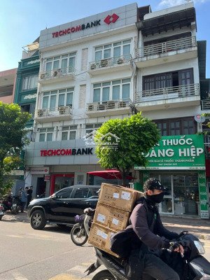 văn quán - phân lô- vỉa hè - ô tô tránh -ô chờ thang máy- kinh doanh k lỗi, k ngập. 72m 5t.