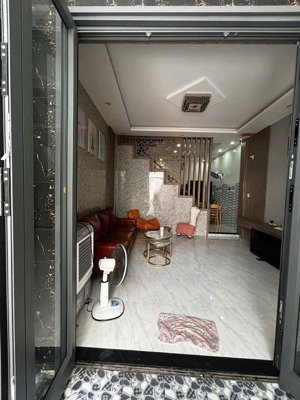 bán nhà kiệt oto điện biên phủ, 2 tầng 3pn, 70m2, cho thuê 15tr/th giá chỉ nhỉnh 3 tỷ