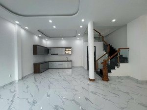 5,85 tỷ - 56m2 - nhà 3 tầng lầu - 5pn 5wc - hẻm đẹp ngay lê văn thịnh q2