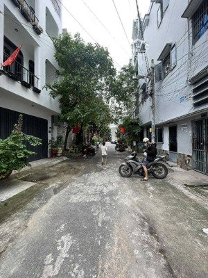 hẻm xe hơi 6m - gần đại học bách khoa - lạc long quân - 50m2 - nhà chủ ở lâu đời - chỉ hơn 5 tỷ xíu