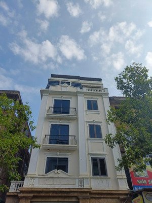 trục chính kđt văn khê 140 m2, 6 tầng thang máy, mặt tiền 9m