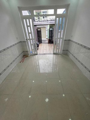 cần tiền bán gấp nhà 3 tầng kinh doanh khủng, ngay lê văn việt tăng nhơn phú , giá chỉ 6,55 tỷ