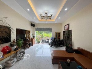 nguyễn khoái - ô tô tránh, đỗ ngày đêm - lô góc - nhà đẹp - văn phòng - kinh doanh - hiếm khu vực