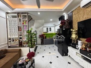 định công thượng - mặt tiền 45m-5 tầng mới -nội thất xịn- ngõ 3 gác phóng - giá 7.8 tỷ