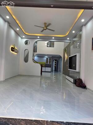 BÁN NHÀ 3 Phòng Ngủ Sân xe hơi - An Phú Thuân An Bình Dương