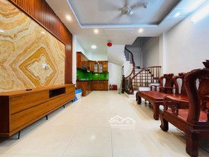 dương văn bé, hai bà trưng. dt 34/36m² x 5 tầng, mt 4,6m, giá 8,8 tỷ. lô góc, gần ô tô.