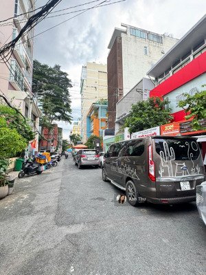 giảm 1,5 tỷ bán nhanh! 2 mặt thoáng trước sau trần nhật duật - 7.6x10m (92m2) cpxd 4 tầng. 13 tỷ tl