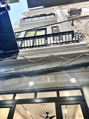 mặt ngõ thông thương kinh doanh buôn bán lạch tray thông hàng kênh, full nội thất