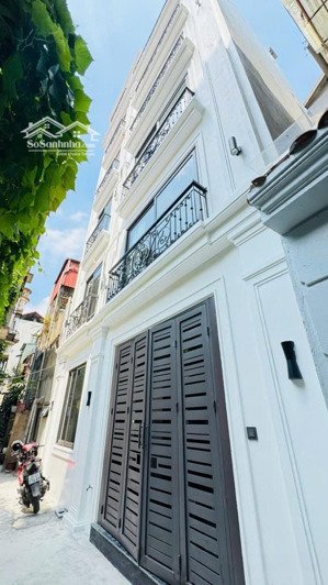 bán nhà thái hà ô tô đỗ cổng thang máy thiết kế trẻ trung 6 tầng chỉ vài bước ra phố