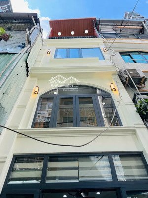 bán nhà đường nguyễn thiện thuật quận 3 , nhà2 tầng hẻm 4m thoáng thông ,nhà mới full nội thất 3.75