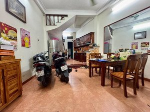 ô tô đỗ phố trần khát chân nhà đẹp 2 thoáng ngõ thông tứ tung kinh doanh 40m2 x5t giá nhỉnh 7 tỷ