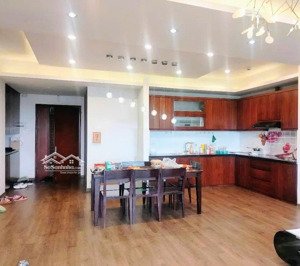 bán căn hộ resco phạm văn đồng. căn góc, 3 phòng ngủ, tầng trung đẹp. gần công viên hoà bình