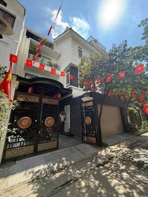 bán biệt thự kđt mới trung văn - dt 105m2 - 4 tầng - mt9m - ngay cạnh chung cư the light