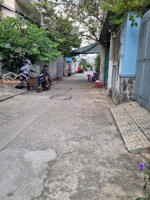 bán nhà trung tâm q8, ô tô đỗ cửa, 4.5x24m, lương văn can, giá 8.2 tỷ, lh: ms tuyền