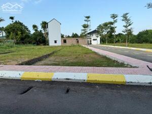 BÁN LÔ ĐẤT TIỀM NĂNG TẠI PHÚ CÁT – HÒA LẠC