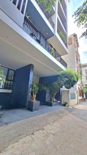 bán nhà liễu giai 117m2, 9 tầng 1 hầm giá 68 tỷ. ba đình