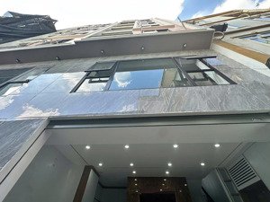 nhà cổ linh - long biên 7 tầng - thang máy - ô tô tránh 10m, 8.9 tỷ.