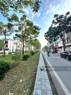 bán liền kề kđt an hưng, hà đông, mặt đường đôi 40m, vỉa hè 5m, kinh doanh sầm uất.