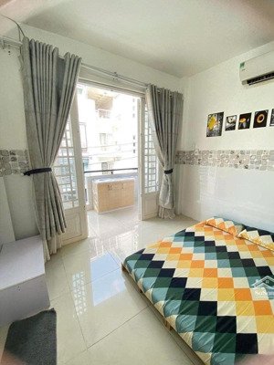 phòng trọ giá rẻ có bancol ngay ba tháng hai quận 10 full nội thất