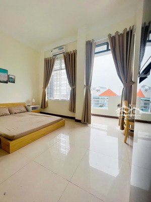 phòng trọ giá rẻ có bancol full nội thất ngay ba tháng hai q10