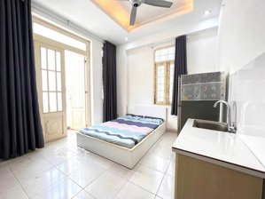 phòng trọ giá rẻ có bancol siêu thoáng full nội thất ngay sân bay