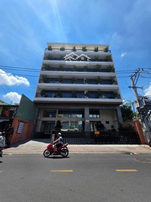cho thuê văn phòng phường 15, tân bình. dt 530m2 giá thuê 130tr/ tháng đã phí quản lí