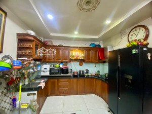 bán nhà mặt tiền, p.13, tân bình, cn 70m2, 5 phút tới ga t3, 5 phòng ngủ, giá 16,6 tỷ, sr.