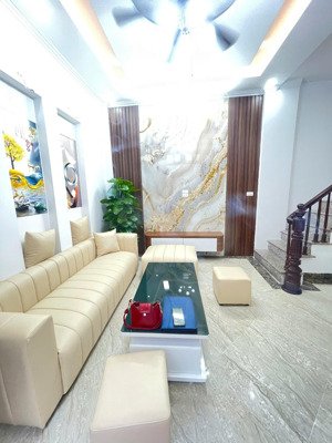 bán căn nhà đẹp nhất phố giáp nhị hoàng mai