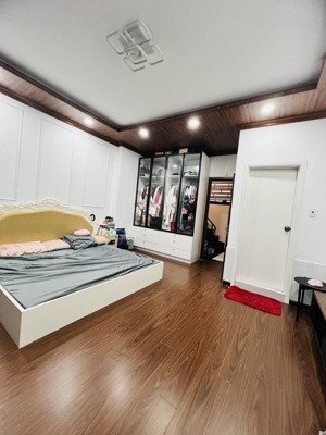 bán nhà hẻm xe hơi 6m - sát mặt tiền đường hoàng văn thụ