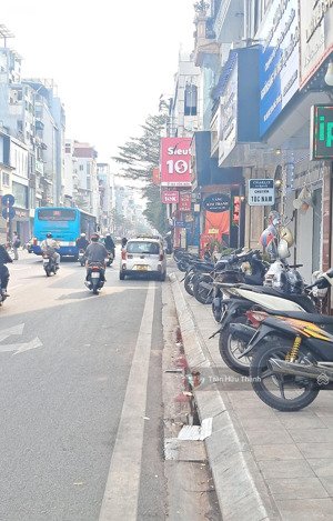 mặt phố trần đại nghĩa - ngã tư vành đai 2 . kinh doanh ngày - đêm. hiện đang cho thuê 100tr/ tháng