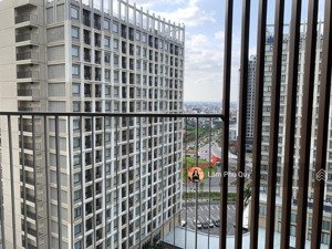 cần bán căn góc 2 phòng ngủ minato, nội thất theo bàn giao cđt, 90 m2, tầng đẹp. giá chỉ 3 tỷ 7