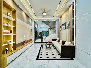 chủ bán gấp giảm 800tr, còn 11.5 tỷ tl nhà 4 tầng khu vip tân bình, hxh, dòng tiền 21tr/tháng