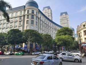 cho thuê biệt thự mỹ đình - mễ trì (sudico phạm hùng). 194m. 3.5 tầng. mt 10m. 95tr/th. 