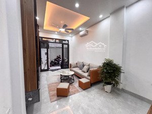 [siêu hiếm] bán nhà kim ngưu, thang máy ngay gần phố, đẹp lunh linh, nhỉnh 8tỷ